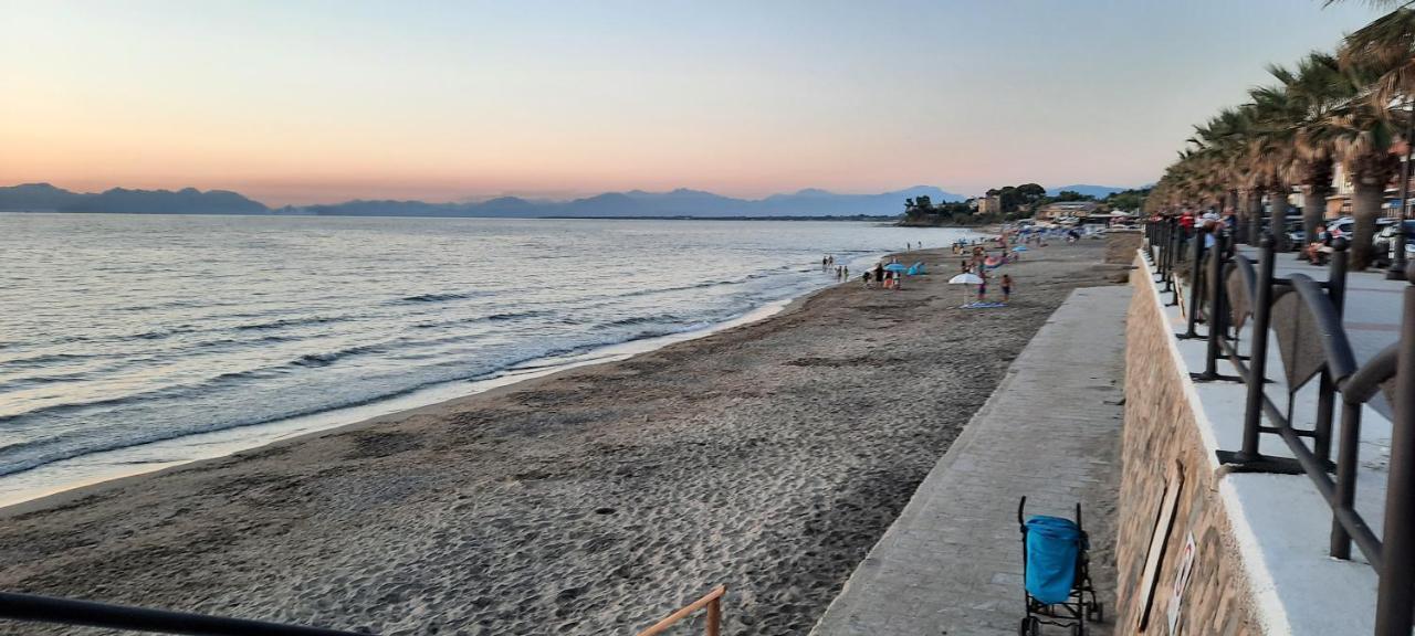 أغروبولي B & Beach المظهر الخارجي الصورة