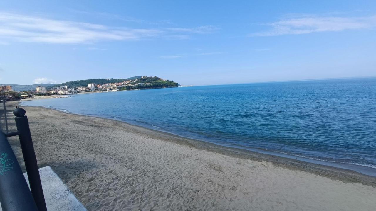 أغروبولي B & Beach المظهر الخارجي الصورة